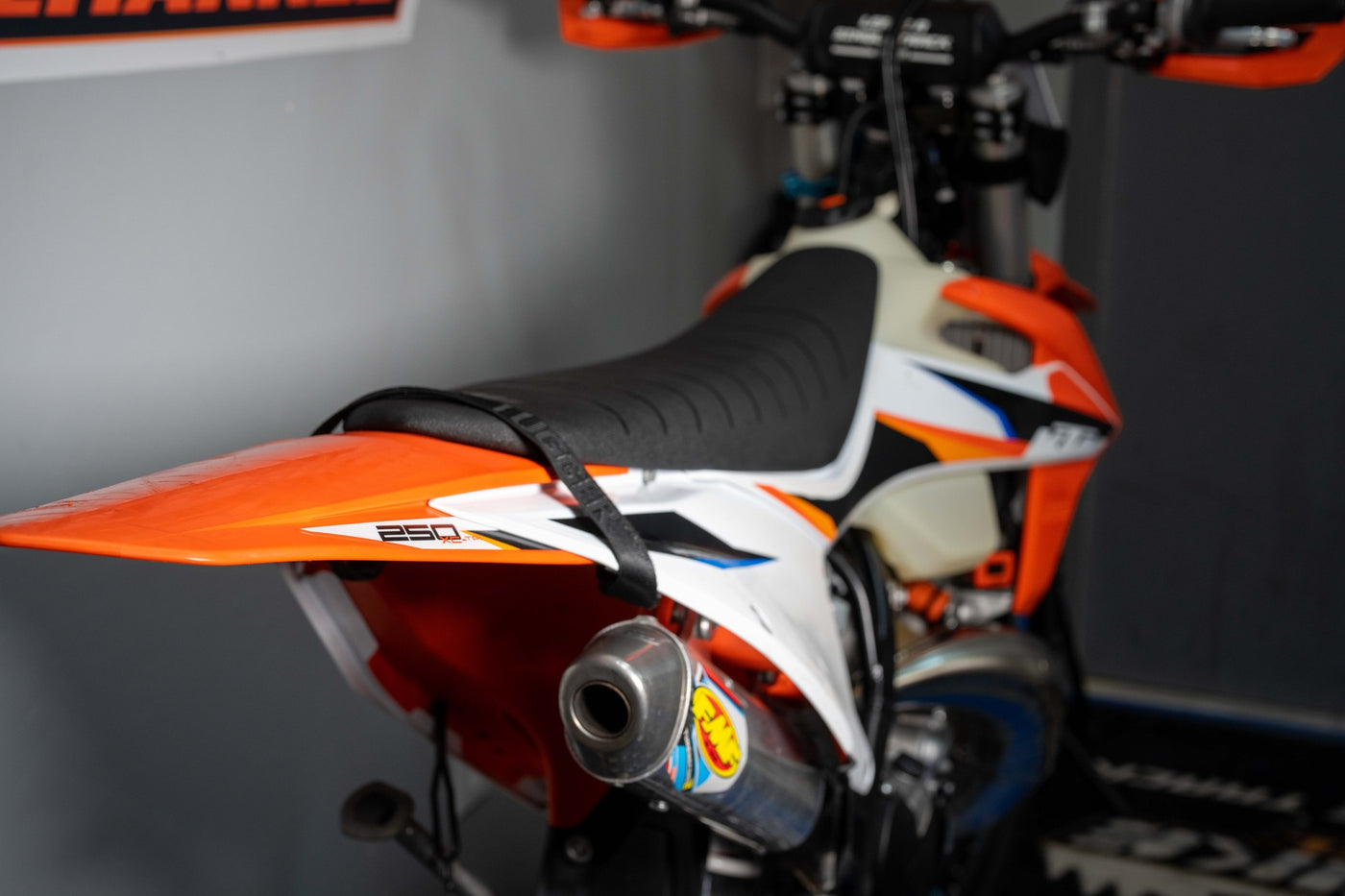250 vs. 300 - Which 2 stroke is best for you?